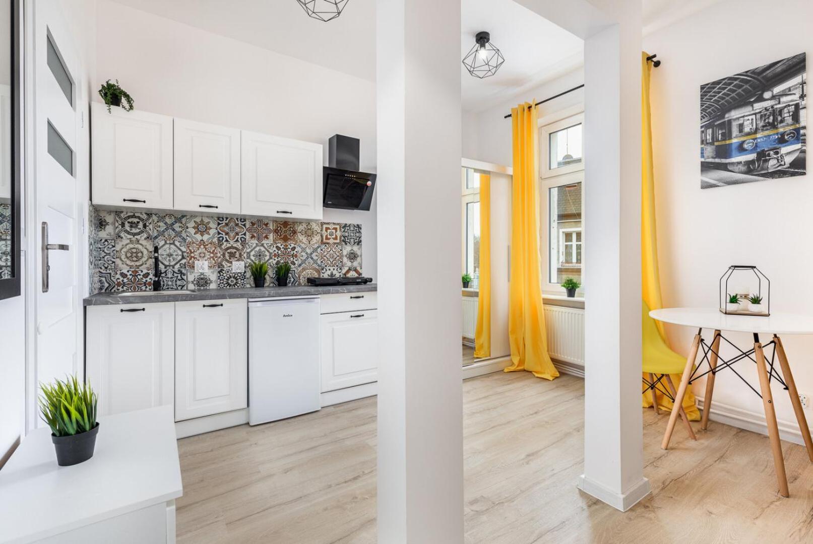 Apartly - Apartament 1, Czarnieckiego 11 Dworzec Apartment