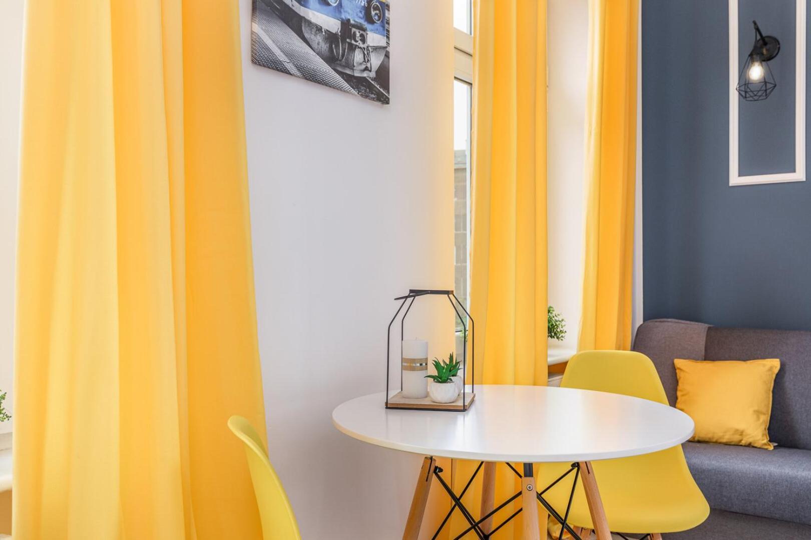Apartment Apartly - Apartament 1, Czarnieckiego 11 Dworzec