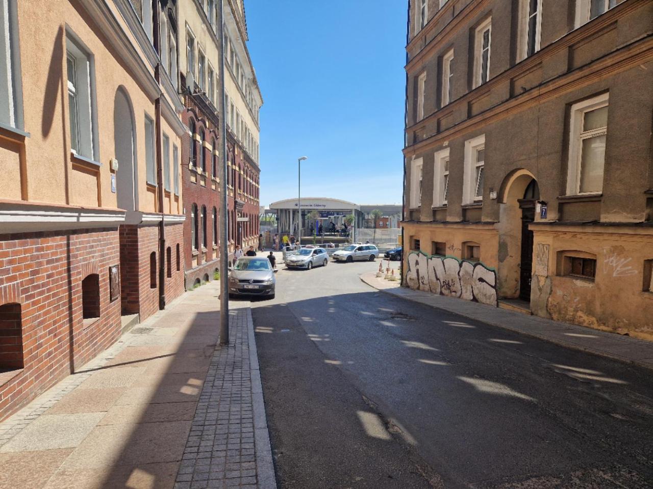 Apartly - Apartament 1, Czarnieckiego 11 Dworzec *
